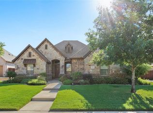 6504 Stone Creek Dr, North Richland Hills, TX 76182