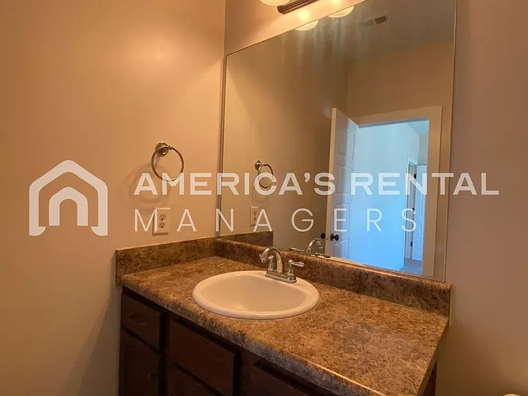 6206 Cathwick Dr — Photo 22