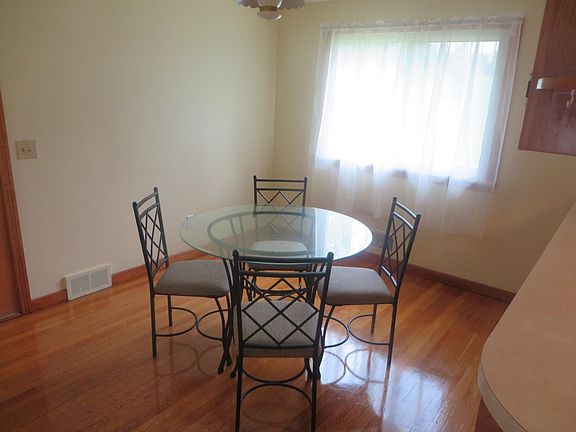4th image of 904 Pratt Dr