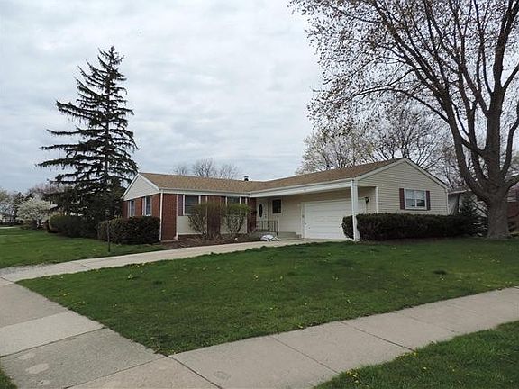 3rd image of 1306 W Lexington Dr