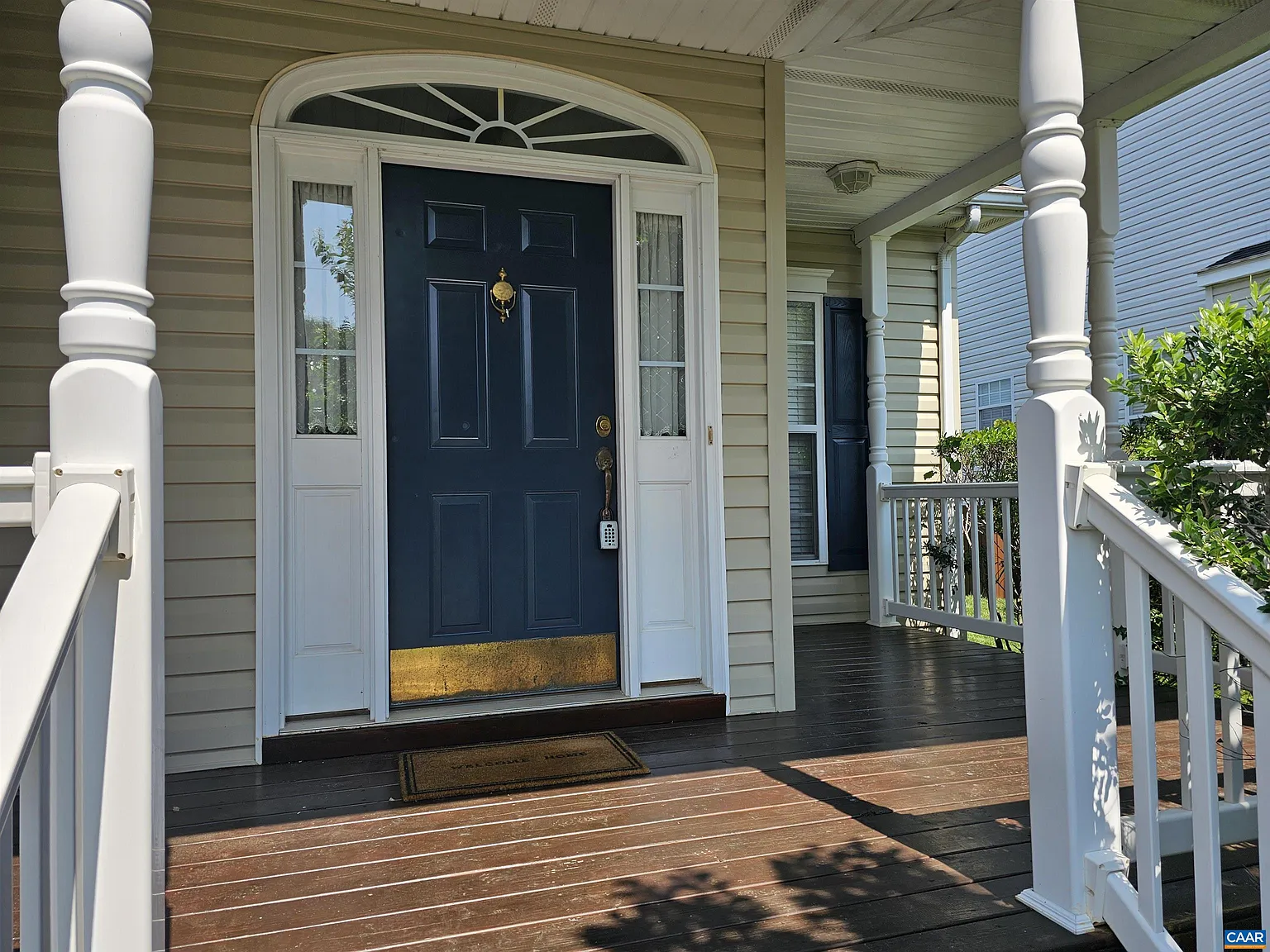 3 bed, 2.0 bath, 2278 sqft, $2,650 — Photo 3