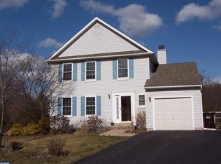 1480 Mayflower Dr, Quakertown, PA 18951