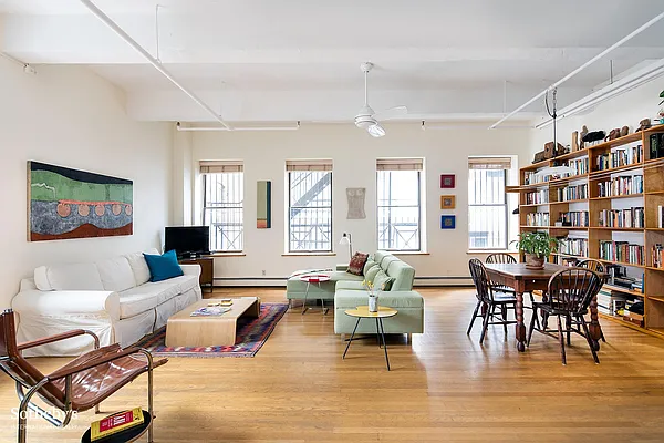 Sold by Sotheby's International Realty | media 7