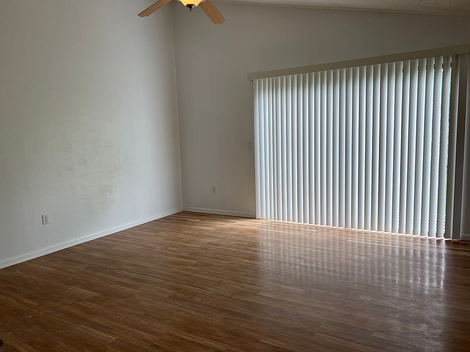 1st image of 12 Pleasant Ln Unit B