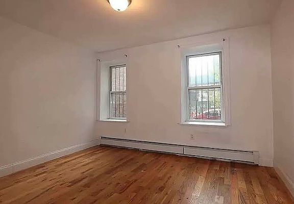 5th image of 290 Sumpter St #B