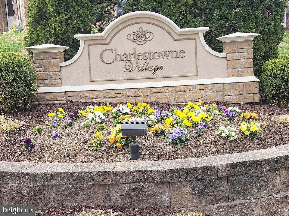 1st image of 7748 Lakecrest Dr