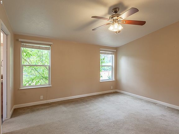 2nd image of 104 SE 412th Ave