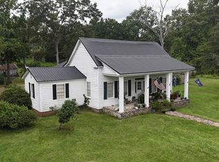 106 Church St, Reevesville, SC 29471