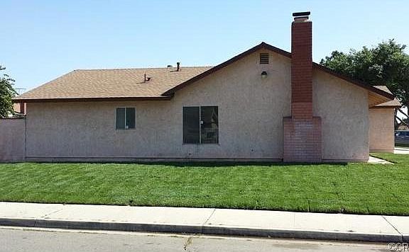 5th image of 1915 Saint Andrews Dr