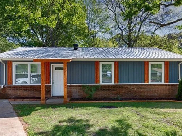3908 W Oak Way SW — Photo 2