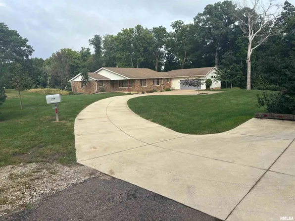 109 Munter Pl, East Peoria, IL 61611