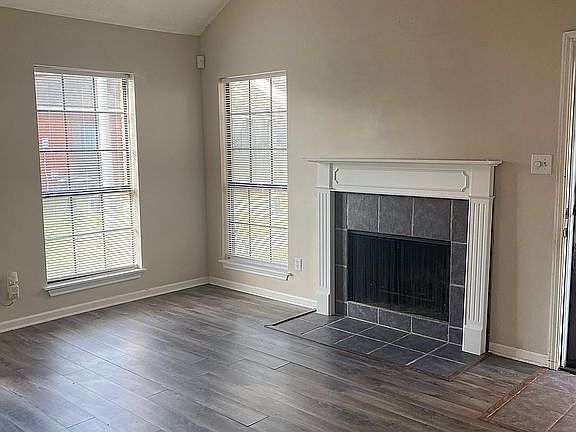 3rd image of 201 Long Plantation Blvd APT H