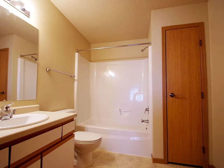 The Boulder Apartments — Photo 11