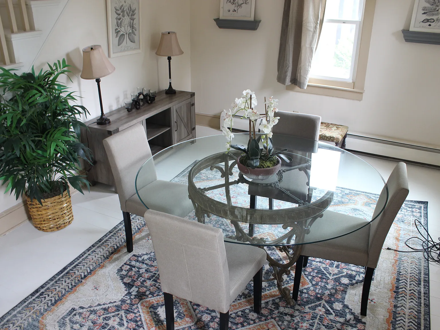 4 bed, 3.5 bath, 2800 sqft, $3,500 — Photo 4
