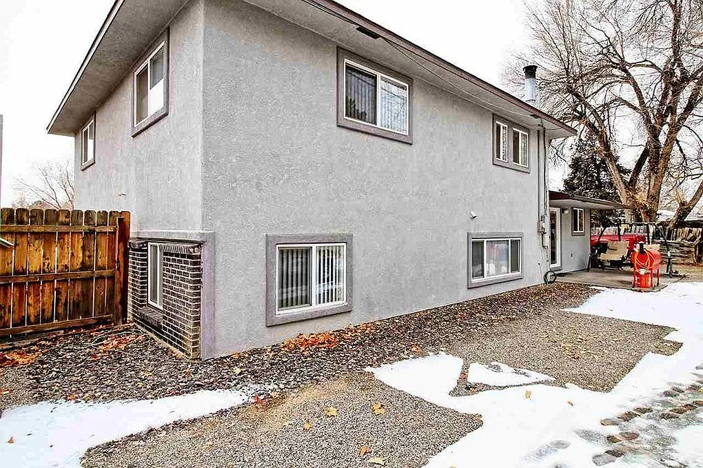 5 bed, 2083 sqft, $3,000 — Photo 3