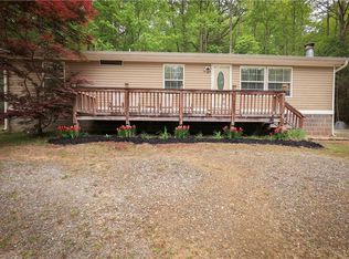 412 Glassy Orchard Rd, Tiger, GA 30576