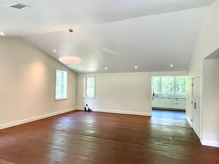 138 Valley Atwood Rd — Photo 2