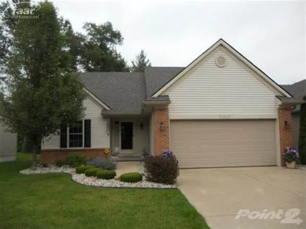 11417 Hidden Oaks Dr, Clio, MI 48420