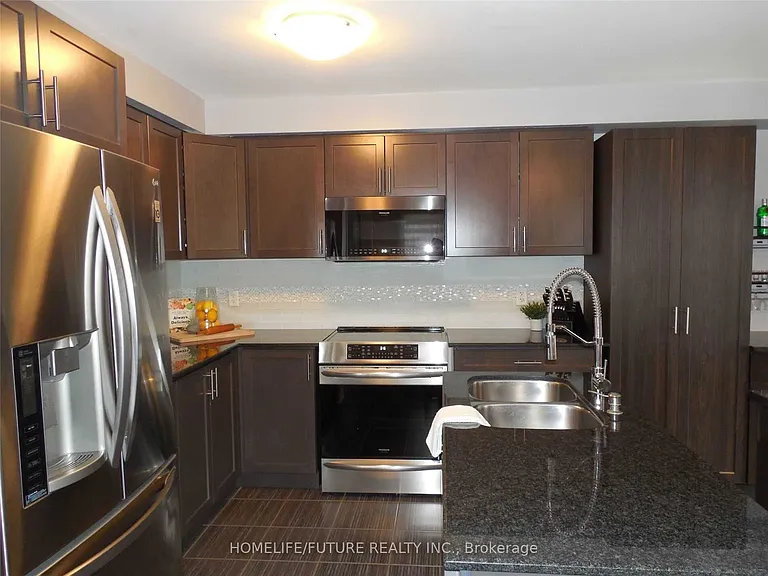 68 Richard Davies Cres — Photo 9