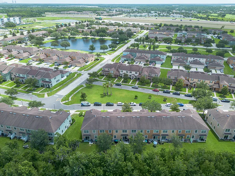 11191 Savannah Landing Cir #1 — Photo 4