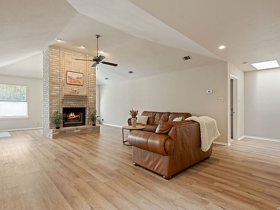 3rd image of 126 Golden Way