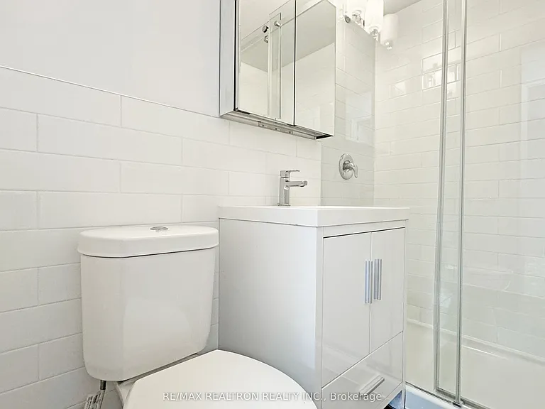 276 Saint George St #804 — Photo 7