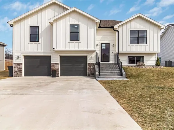 71 SE 451st Rd, Warrensburg, MO 64093