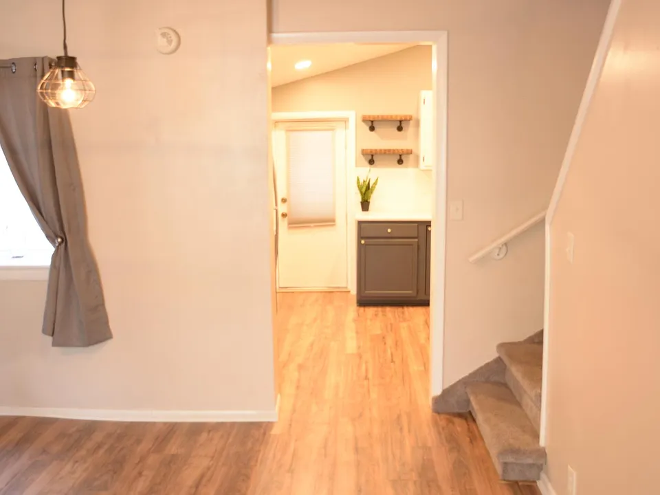 1331 Bartine St