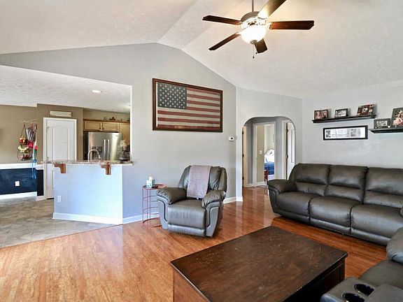 5th image of 1109 Cottage Oaks Ct