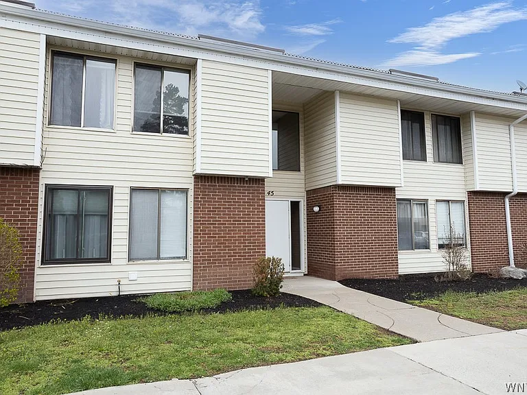 45 Bee Hunter Ct #D — Photo 1