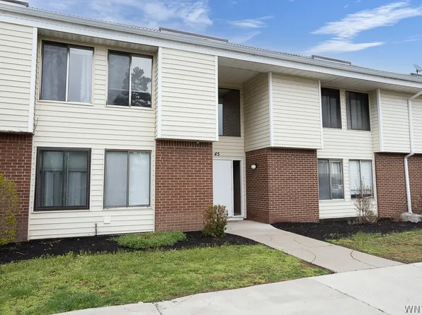 45 Bee Hunter Ct Unit D, East Amherst, NY 14051