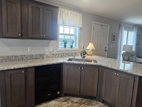 4th image of 1184 Waterway Dr