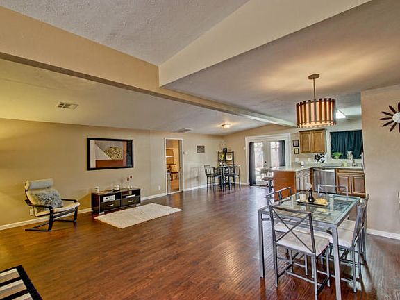 3rd image of 4115 E Palm Ln