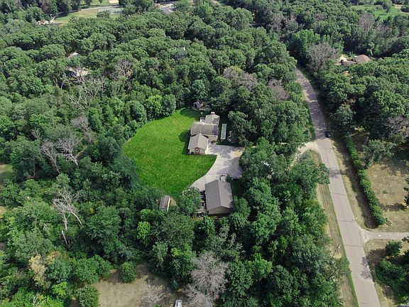 2nd image of 8245 W Beatrice Dr