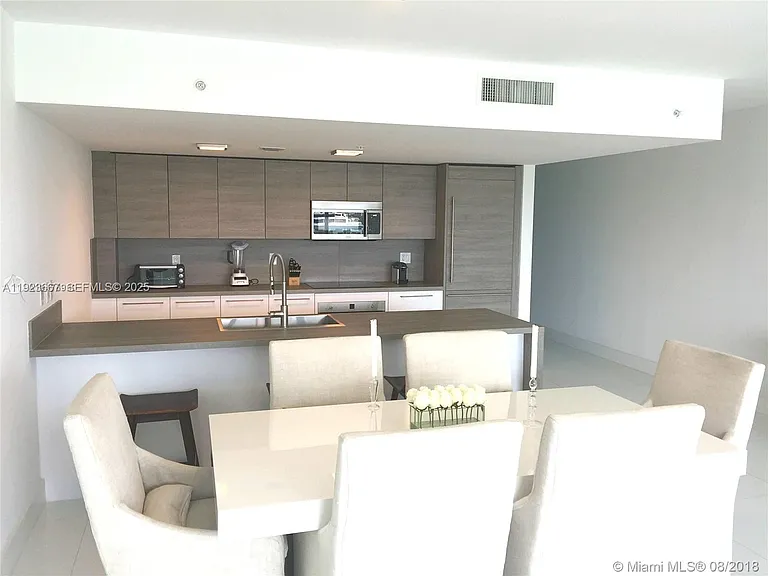 400 Sunny Isles Blvd #1019 — Photo 5
