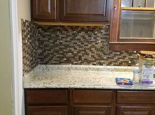14 William St, Sayreville, NJ 08872