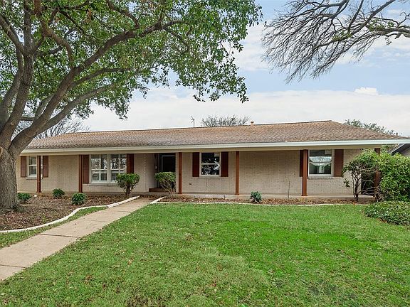 4th image of 3919 Port Royal Dr