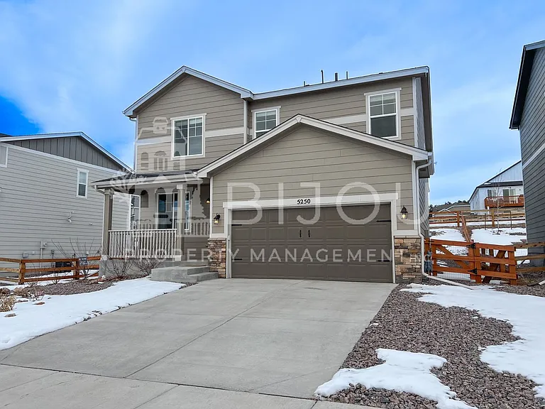 5250 Makalu Dr — Photo 2
