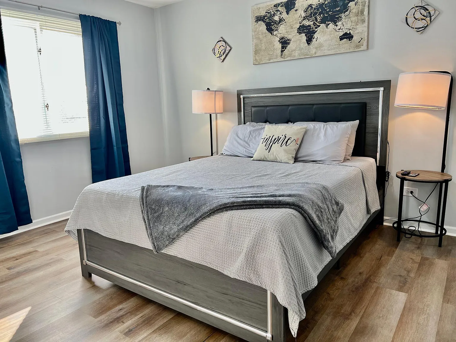 4 bed, 1826 sqft, $9,100 — Photo 4