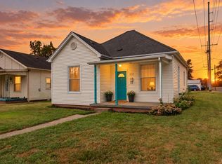 903 S 2nd St, Boonville, IN 47601