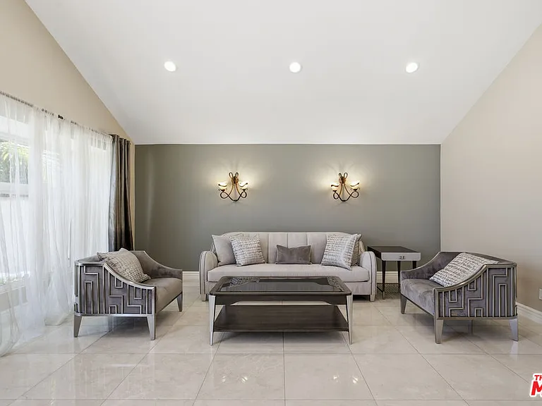 8739 McLennan Ave — Photo 4