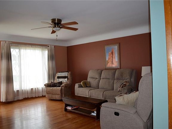 3rd image of 2401 Silverdale Ave