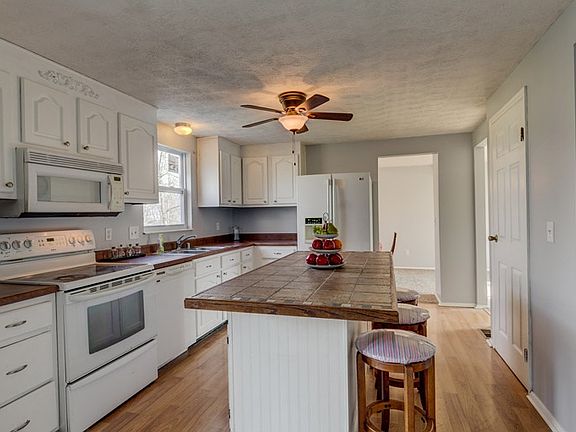 5th image of 6044 Belair Dr