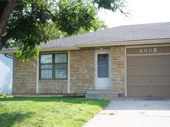 9805 View High Dr, Kansas City, MO 64134