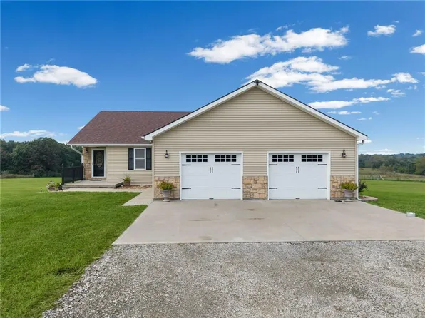 6455 SW Ore Rd, Lathrop, MO 64465