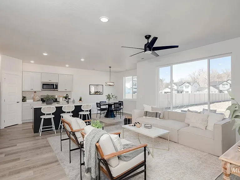 8888 W Eminence Dr — Photo 15