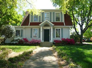 817 S Hawthorne Rd, Winston Salem, NC 27103