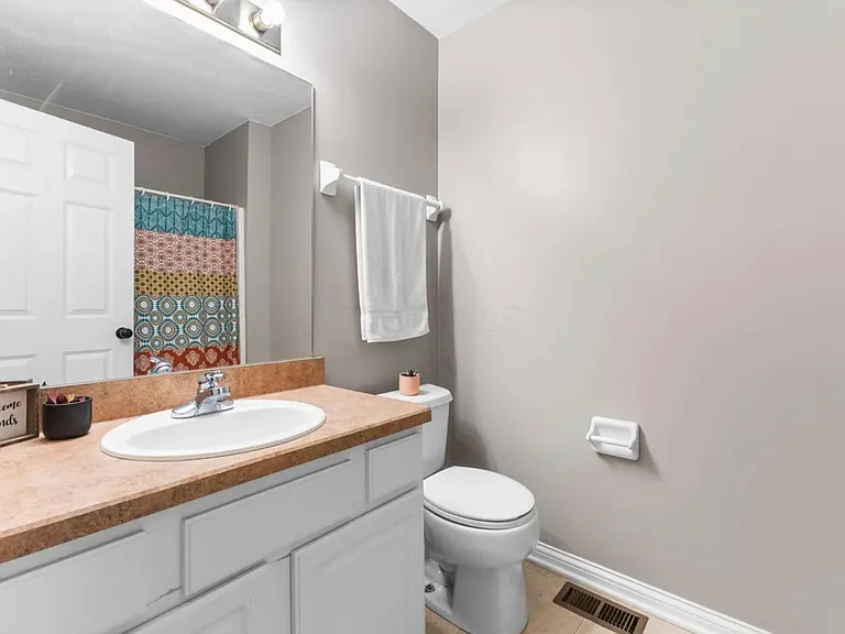 606 Chadwood Dr — Photo 23