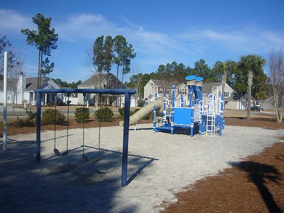 3rd image of 1200 Palm Cove Dr