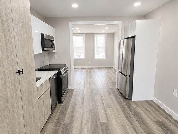 5th image of 536 51st St #3B